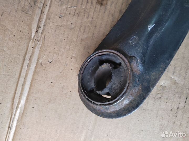 Рычаг задний продольный левый Mazda 3 BK 2005