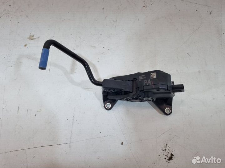 Педаль газа Toyota Camry V70 2018