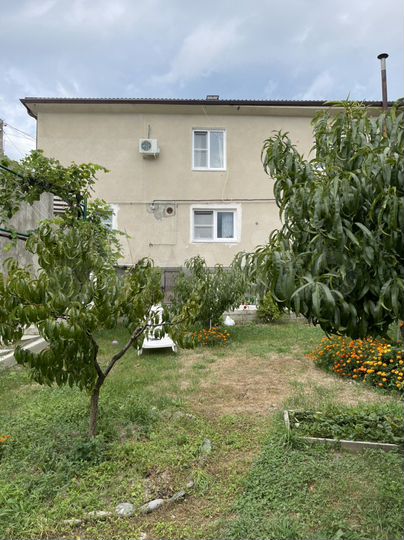 Дом 207 м² на участке 7 сот.