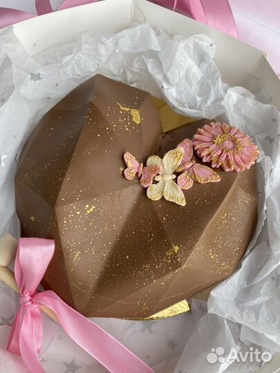 Сердце-пиньята из бельгийского шоколада