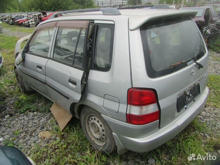 Mazda Demio дверь передняя задняя левая правая
