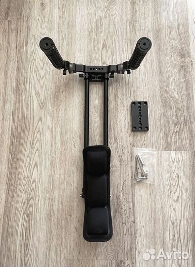 Зеркальный фотоаппарат