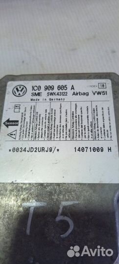 Блок управления Airbag Volkswagen Transporter Т5 1