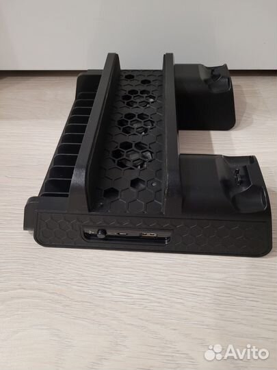 Охлаждающая станция для ps4
