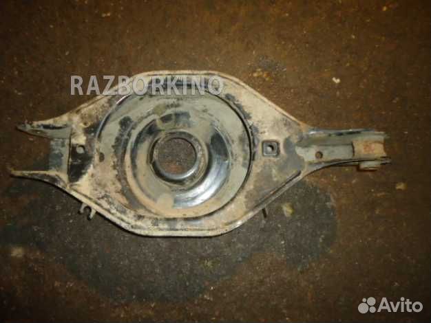 Рычаг задний нижний 551B01LA0A