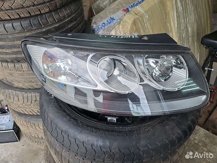 Фара Hyundai Santa Fe 2005-2010 оригинал