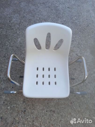 Сиденье для ванны инвалидное