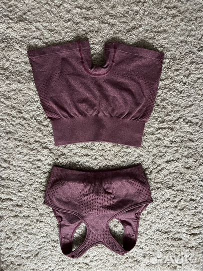 Спортивный костюм женский