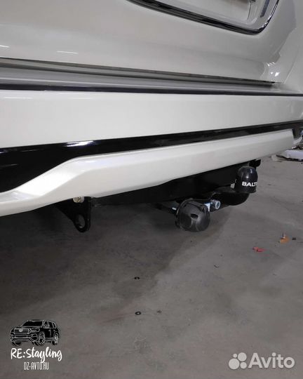 Обвес Midle East белый Land Cruiser 200 TY813