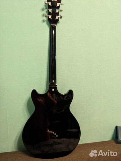 Продам гитару ibanez