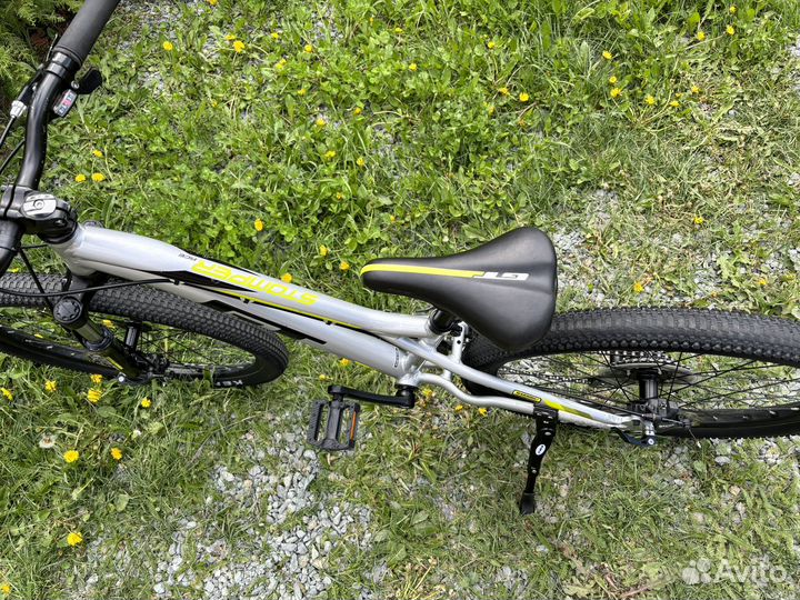 Велосипед GT Stomper восемь скоростей