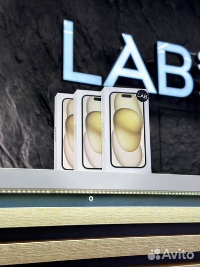 iPhone 15, 256 ГБ
