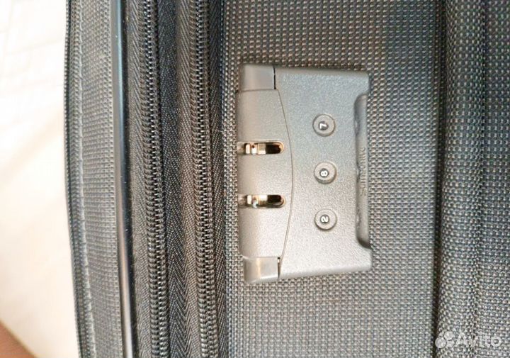 Чемодан на колесах большой xxl