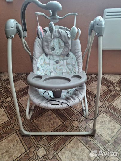 Детские качели и шезлонг