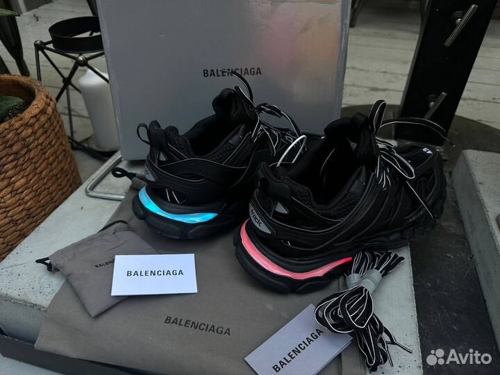 Кроссовки Balenciaga track LED