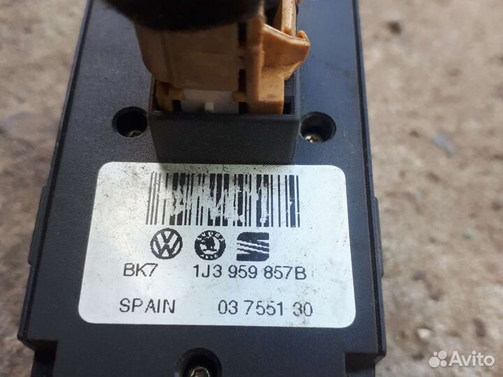 Кнопки стеклоподъёмников фольксваген пассат б5