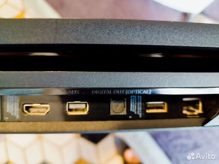 Sony PlayStation 4 pro 1TB (В Идеале)