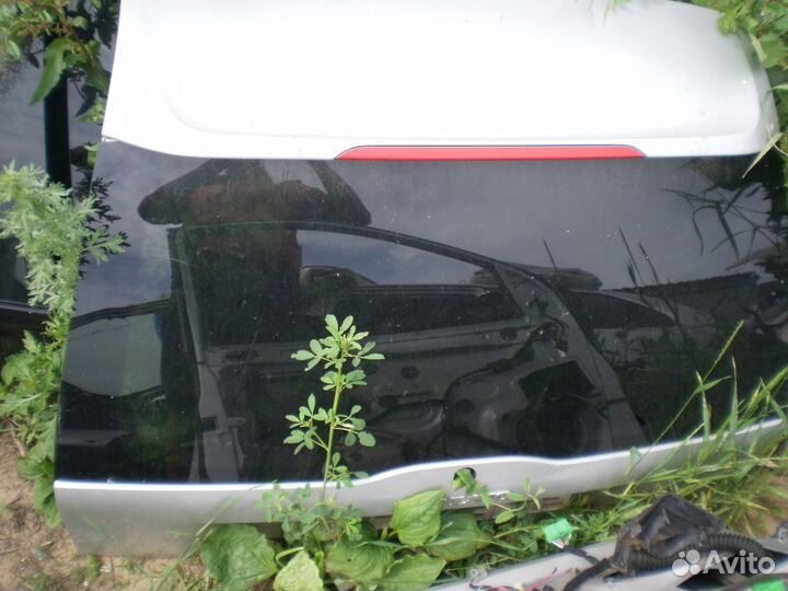 Крышка башажника Volvo s60 s80 xc70 v70 xc90