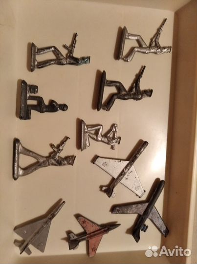 Игрушки СССР солдатики