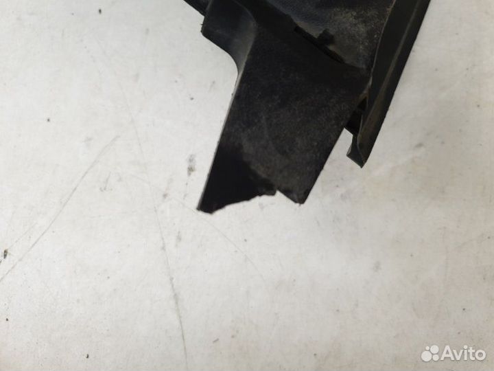 Воздухозаборник передний Toyota Camry V55