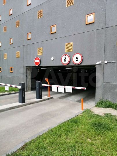 Машиноместо, 14 м²