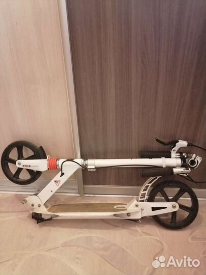 Самокат подростковый двухколесный б/у. AnneLawson