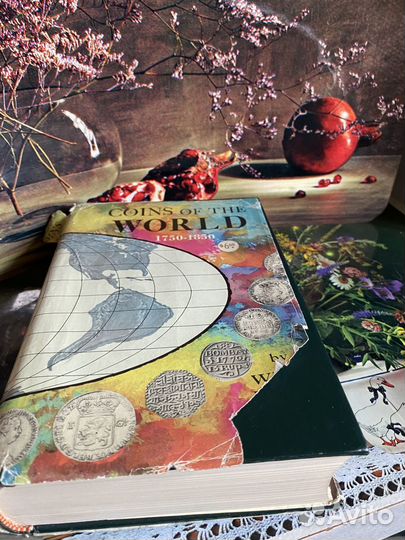 Книга. Редкость для нумизматов. Монеты мира
