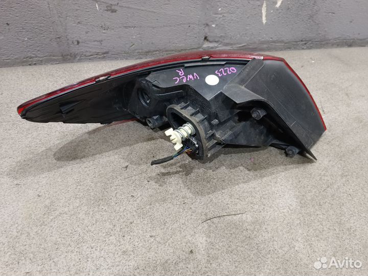 Задний правый фонарь для Volkswagen Passat CC