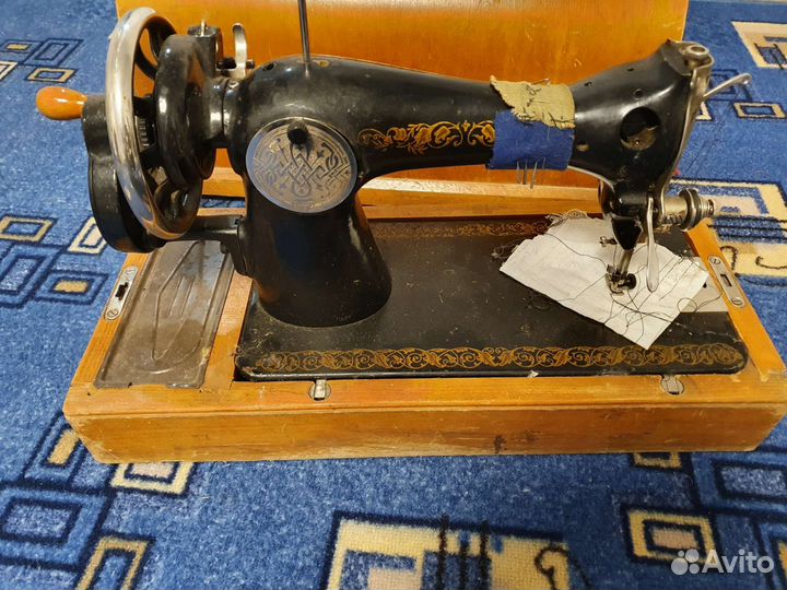Швейная машинка подольская ручная СССР