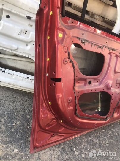 Дверь передняя левая lancer 10