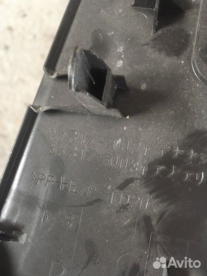 Накладка торпедо боковая Land Cruiser 200