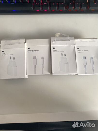 Коробки от адаптеров и кабеля