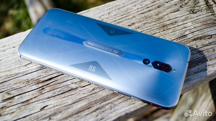 Игровой смартфон. 144гц.триггер.кулер