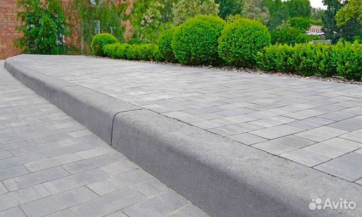 Бордюр дорожный, аллейный