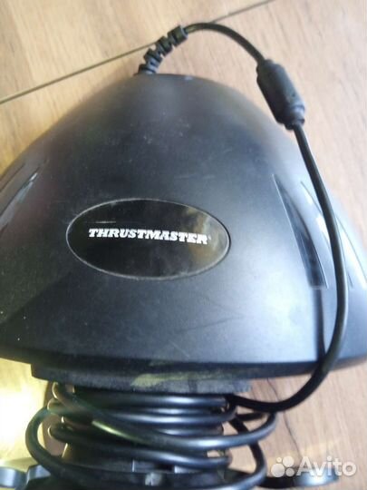 Игровой руль с педалями