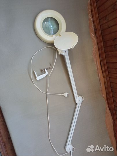 Лампа лупа настольная