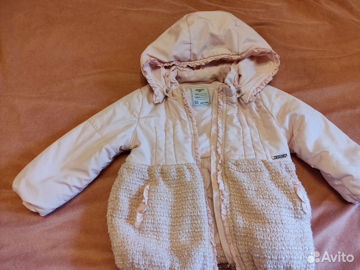 Курточка на весну для девочки