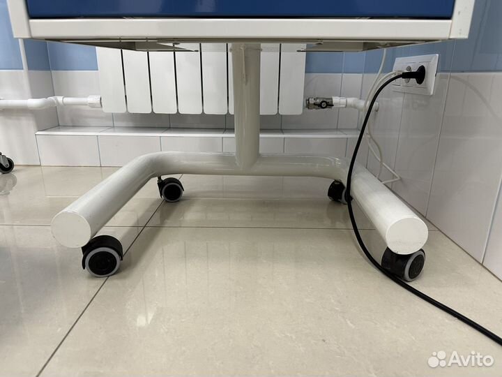 Передвижная тумба