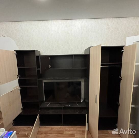 Стенка в гостиную со шкафом