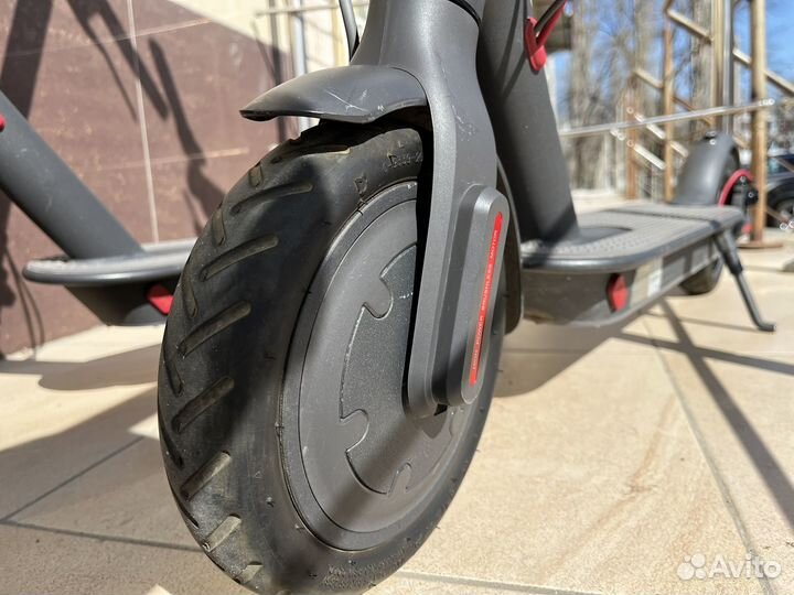 Электросамокат Xiaomi m365