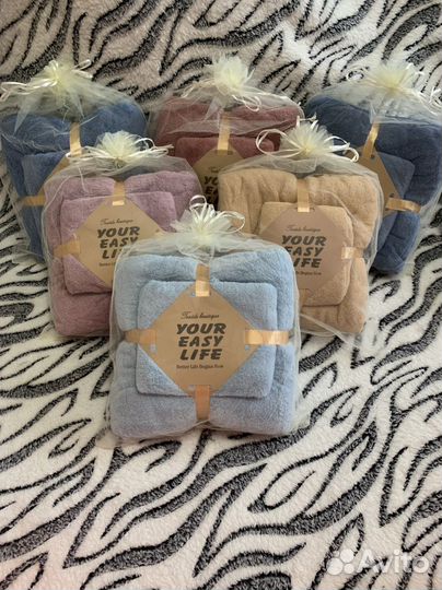 Набор полотенец (подарочный),Подушки love IS