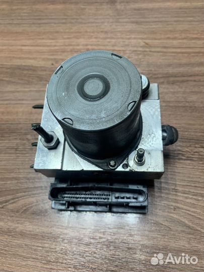 Блок ABS Land Rover Range Rover L322 SRB500440