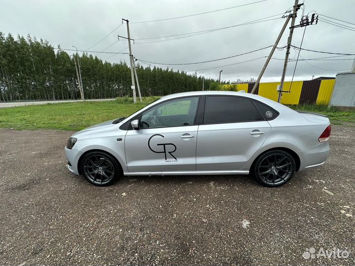 Volkswagen Polo 1.6 МТ, 2011, 200 000 км