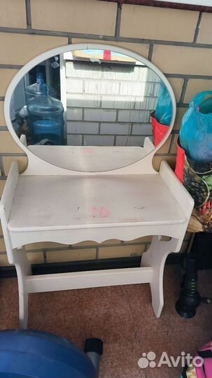 Туалетный столик с зеркалом детский