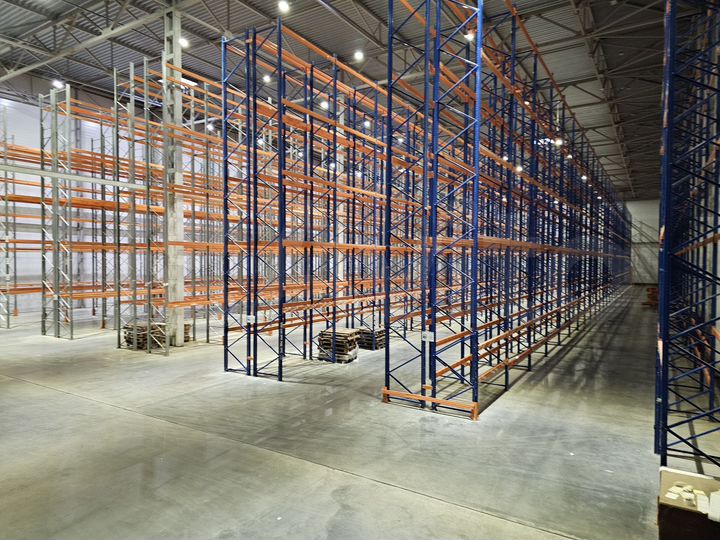 Склад, 42000 м²
