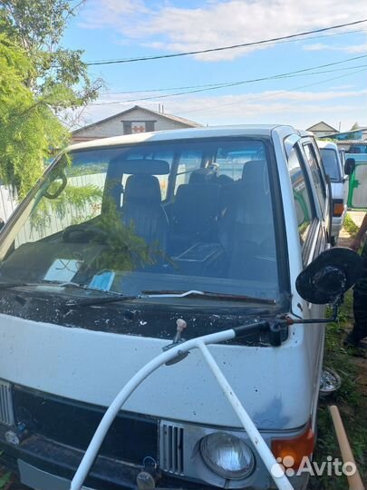 Nissan Vanette, 1988