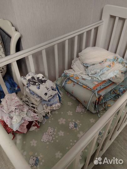 Детская кроватка с матрасом, вещи в дар