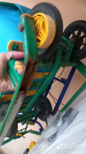 Продам 2 папы санок