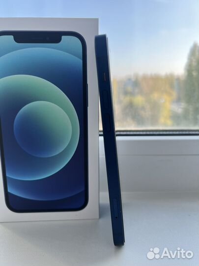 iPhone 12, 64 ГБ