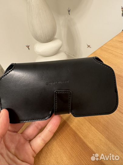 Солнцезащитные очки saint laurent